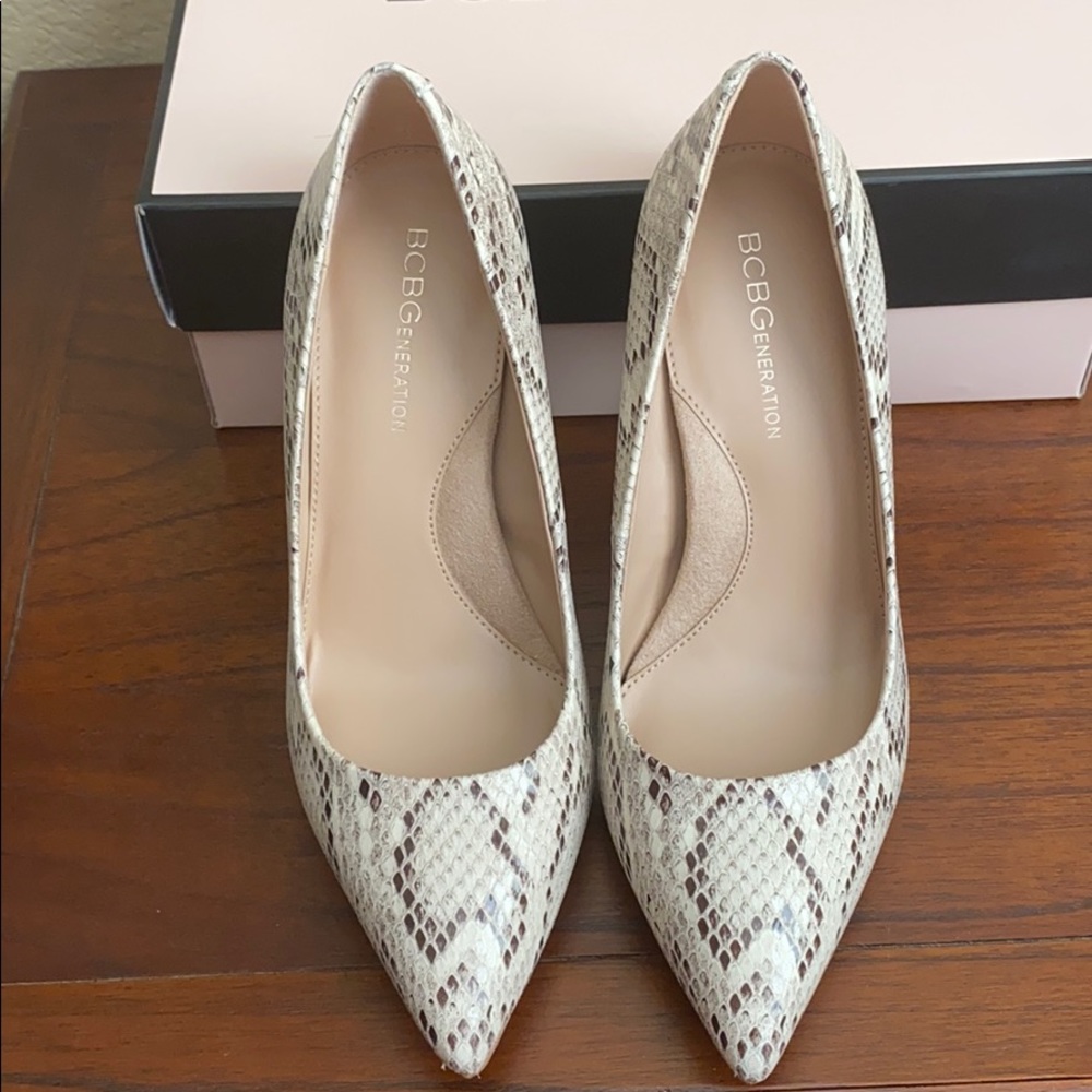 New Bcbgeneration Snake Print Heel - image 7